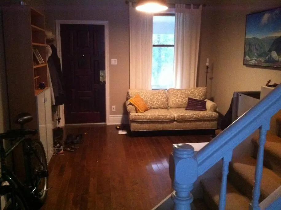 Lovely Home In Leslieville Toronto Canada